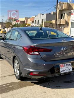 هیۆندای ئەلەنترا